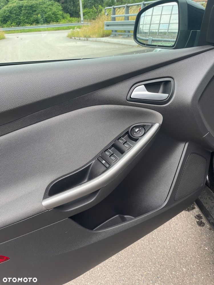 Ford Focus - 11