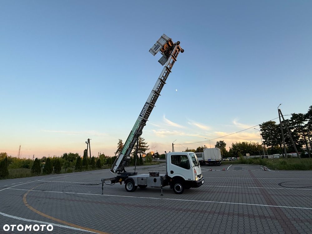 Nissan CABSTAR  2.5  DRABINA - PODAJNIK BOCKER DEKARSKO - MEBLOWY  WYSOKOŚĆ 26 M - 4