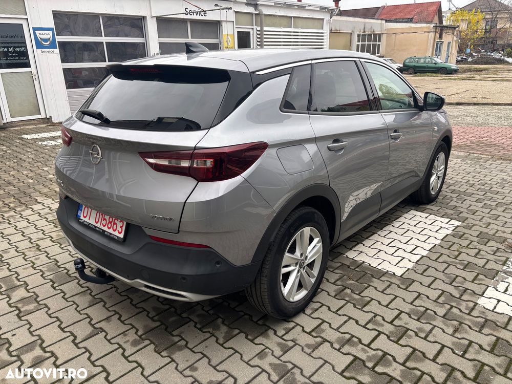 Opel Grandland X 1.2 Turbo START/STOP Business Edition - 4