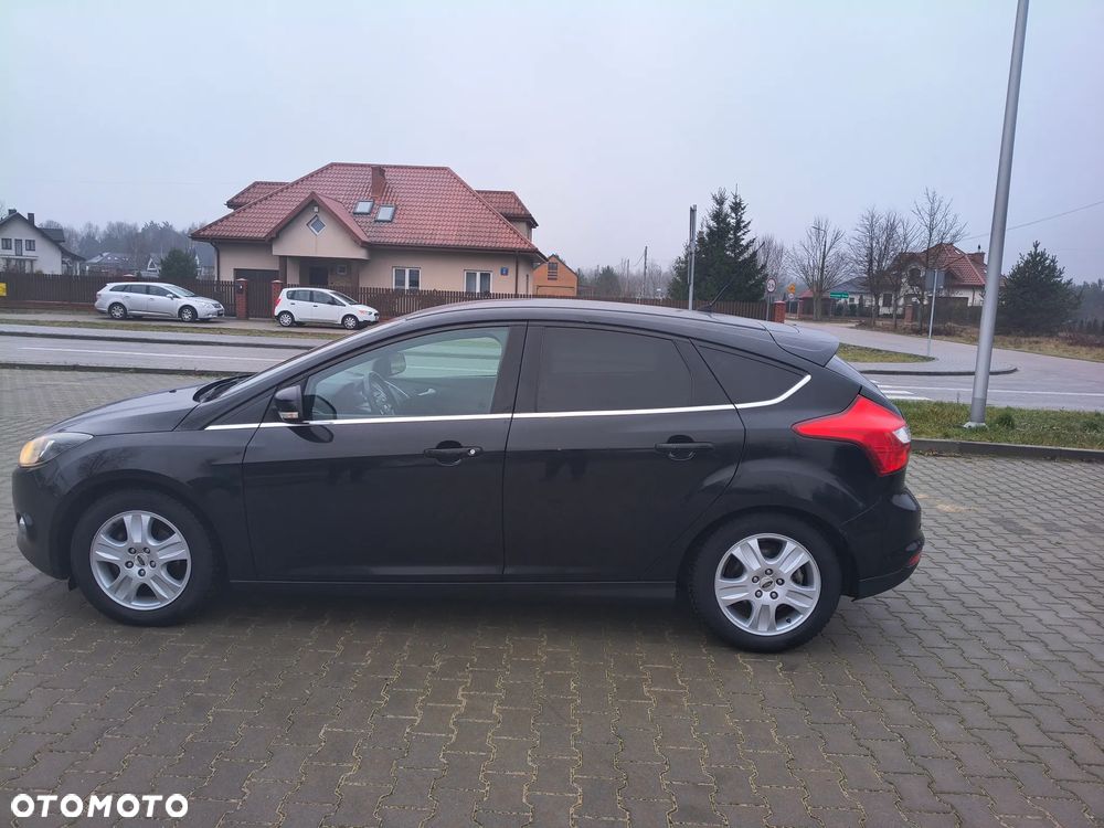 Ford Focus 1.6 Trend - 25