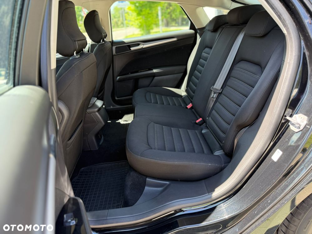 Ford Mondeo - 12