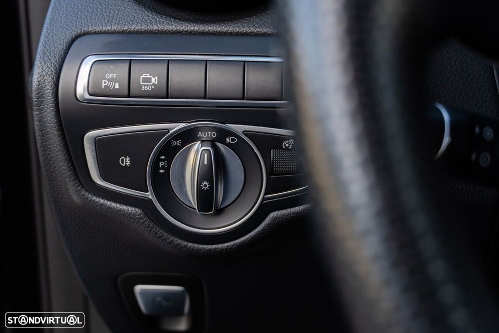 Mercedes-Benz GLC 220 d 4Matic 9G-TRONIC AMG Line - 54