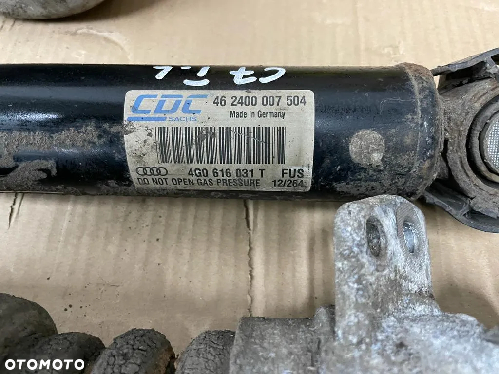 AUDI A6 C7 ALLROAD AMORTYZATORY MIECHY TYŁ 4G0616031T 4G0616001T 4G0616002T - 2