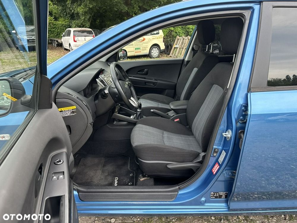 Kia Ceed 1.4 CVVT Vision - 22