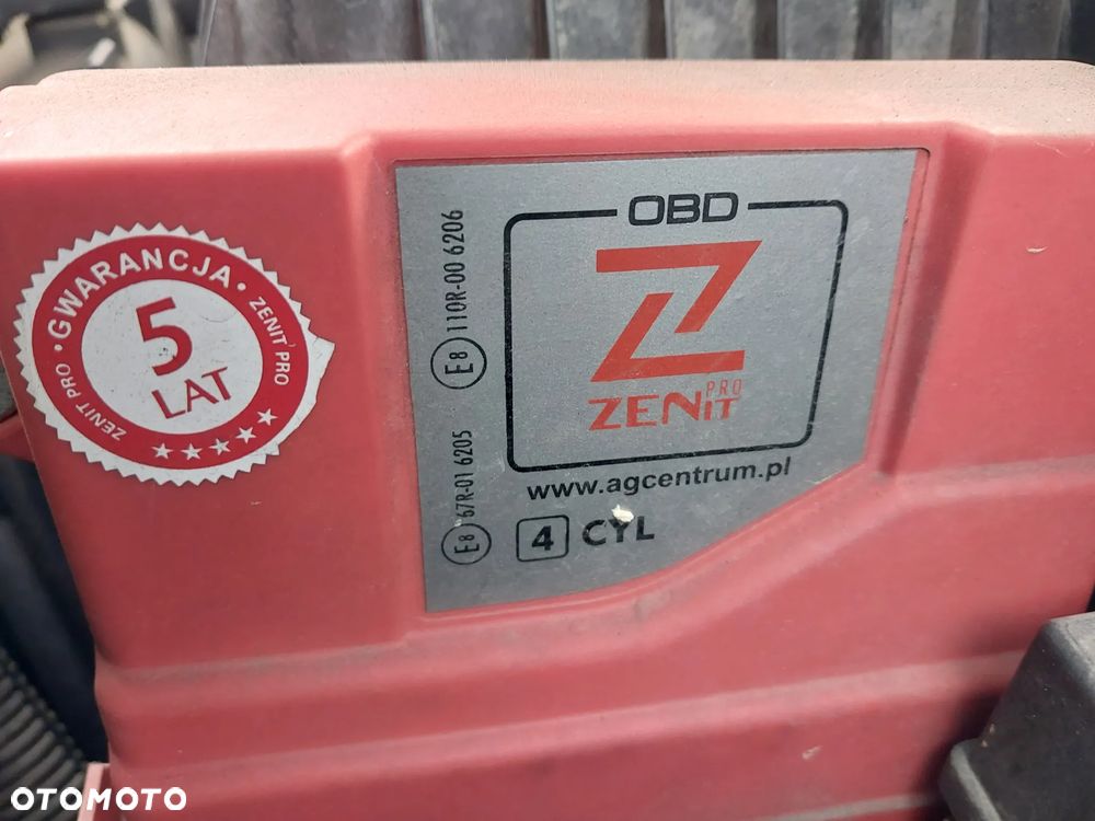 Peugeot 307 SW Kombi silnik 1.6 16v Benzyna skrzynia biegów drzwi klapa zderzak maska błotnik KSUD lampa szyba hak holowniczy moduł BSI BSM B4 osłona listwa fotel maglownica zacisk pompa panel konsola radio mechanizm wydech NA CZĘŚCI - 19