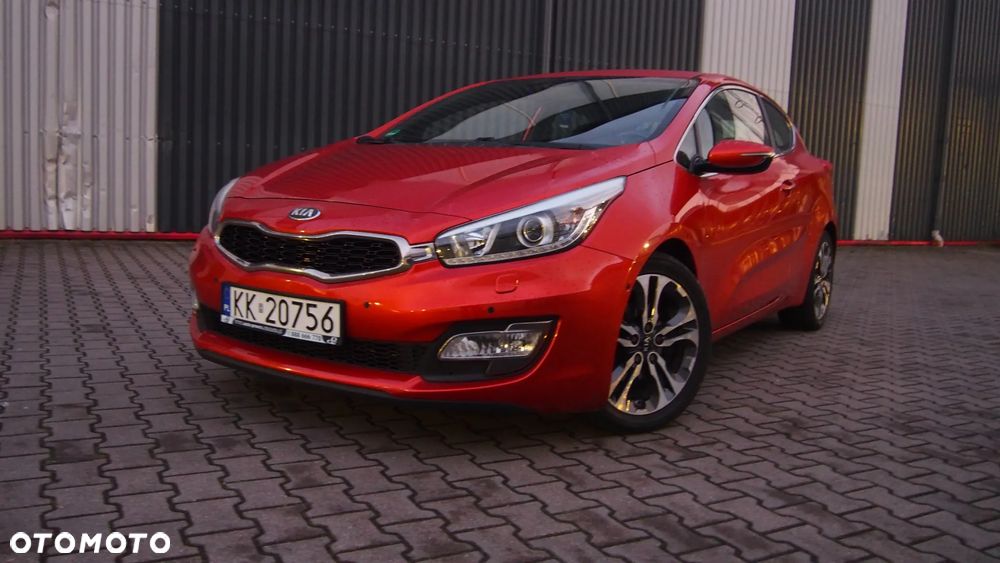 Kia Ceed - 4