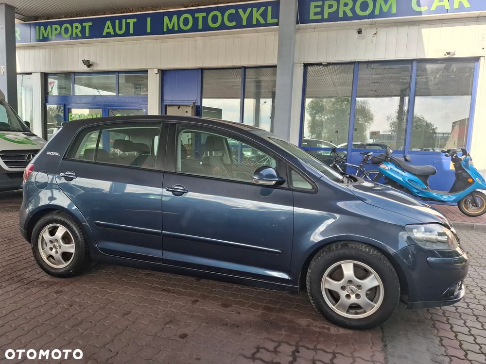 Volkswagen Golf Plus 1.6 FSI Trendline - 11