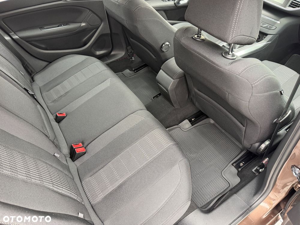 Peugeot 308 BlueHDi 120 Stop & Start Allure - 26