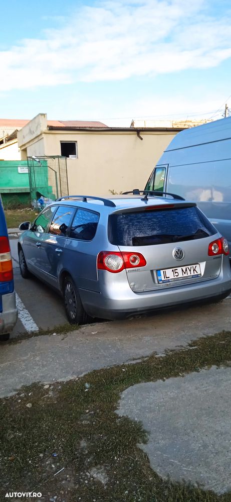 Volkswagen Passat Variant 1.9 TDI DPF BlueMotion - 9