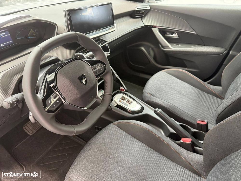 Peugeot 2008 - 12