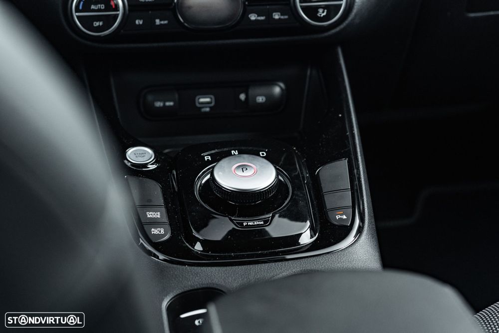 Kia e-Soul 64kWh - 34