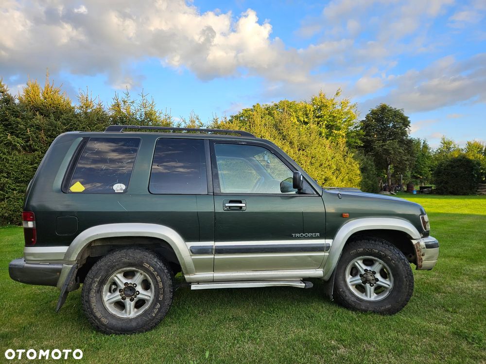 Isuzu Trooper - 1