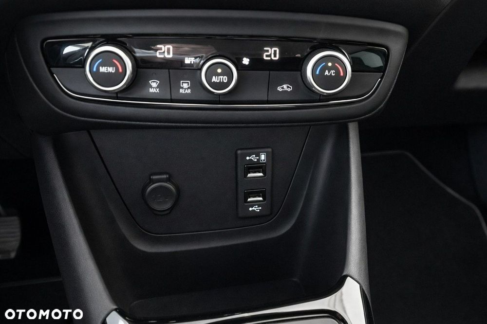 Opel Crossland X - 17