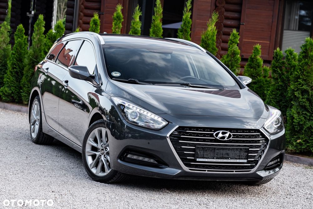 Hyundai i40 Kombi 1.7 CRDi DCT Premium - 4