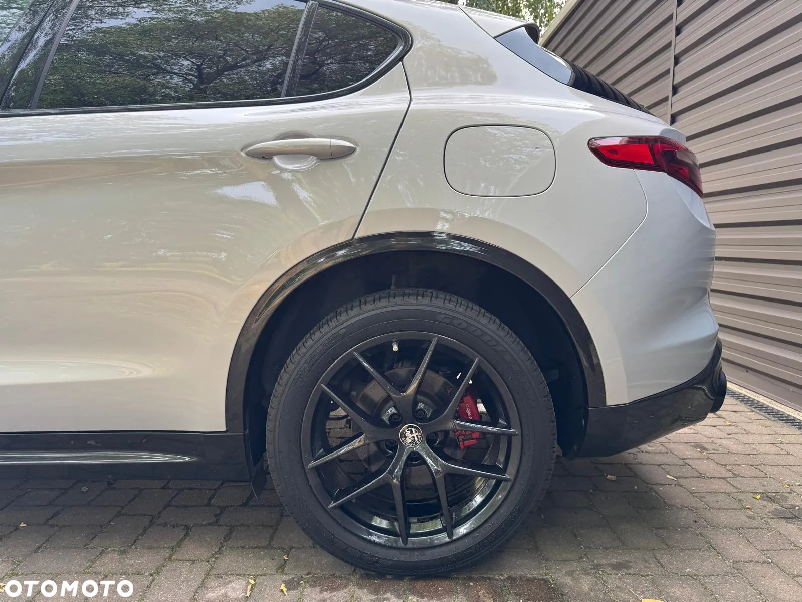 Alfa Romeo Stelvio - 13