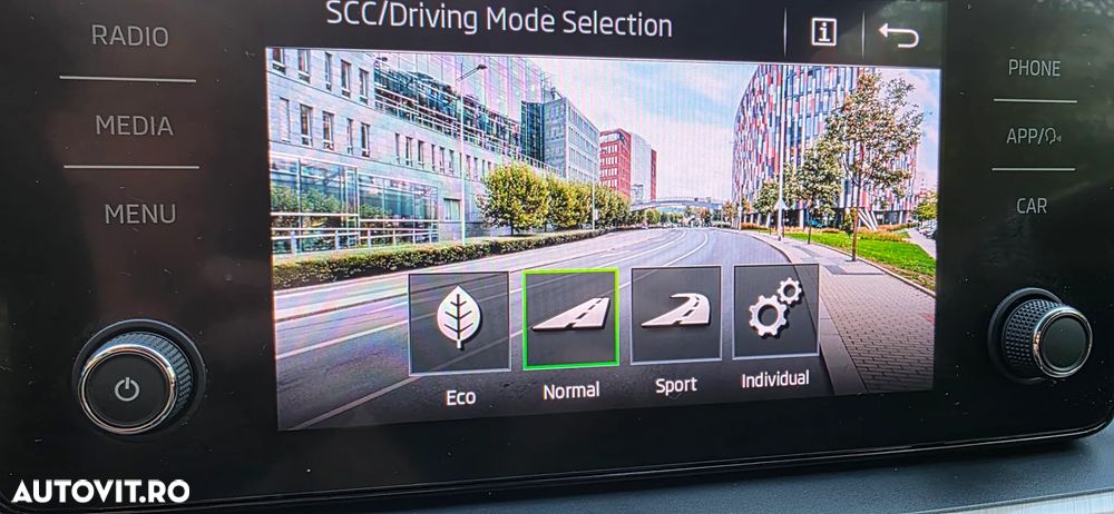 Skoda Scala 1.5 TSI DSG Style - 32