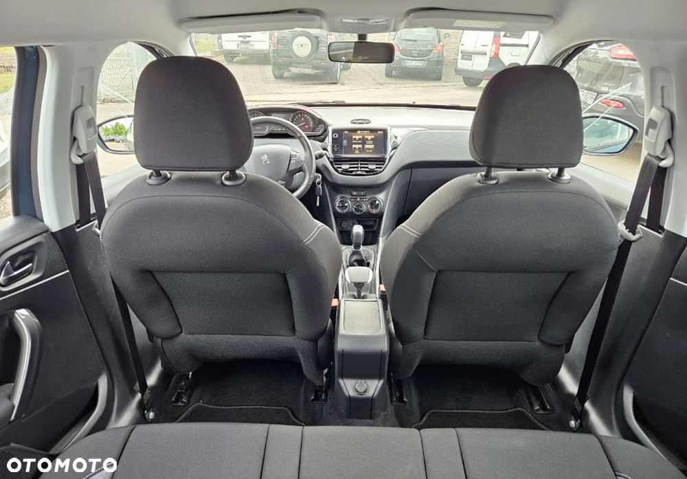 Peugeot 2008 - 25