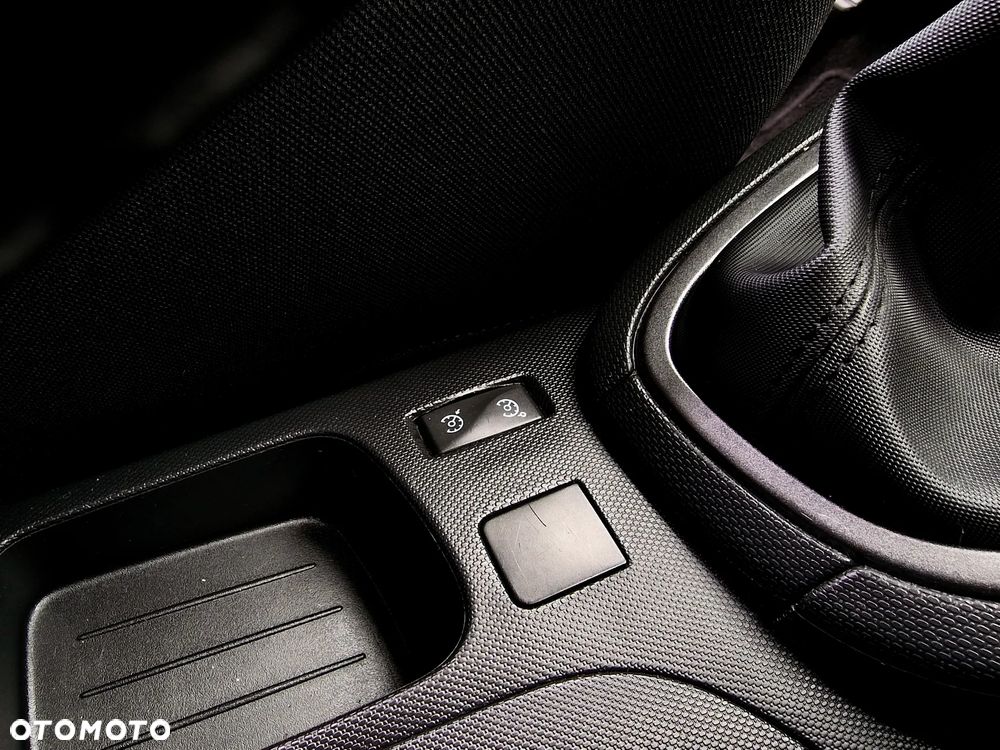 Renault Clio 1.2 16V Techno Feel - 19