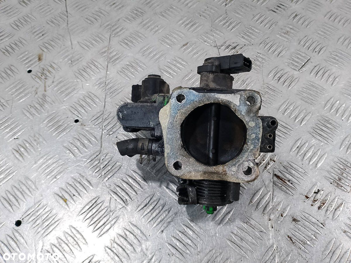 PRZEPUSTNICA HYUNDAI TUCSON 2.4 - 2