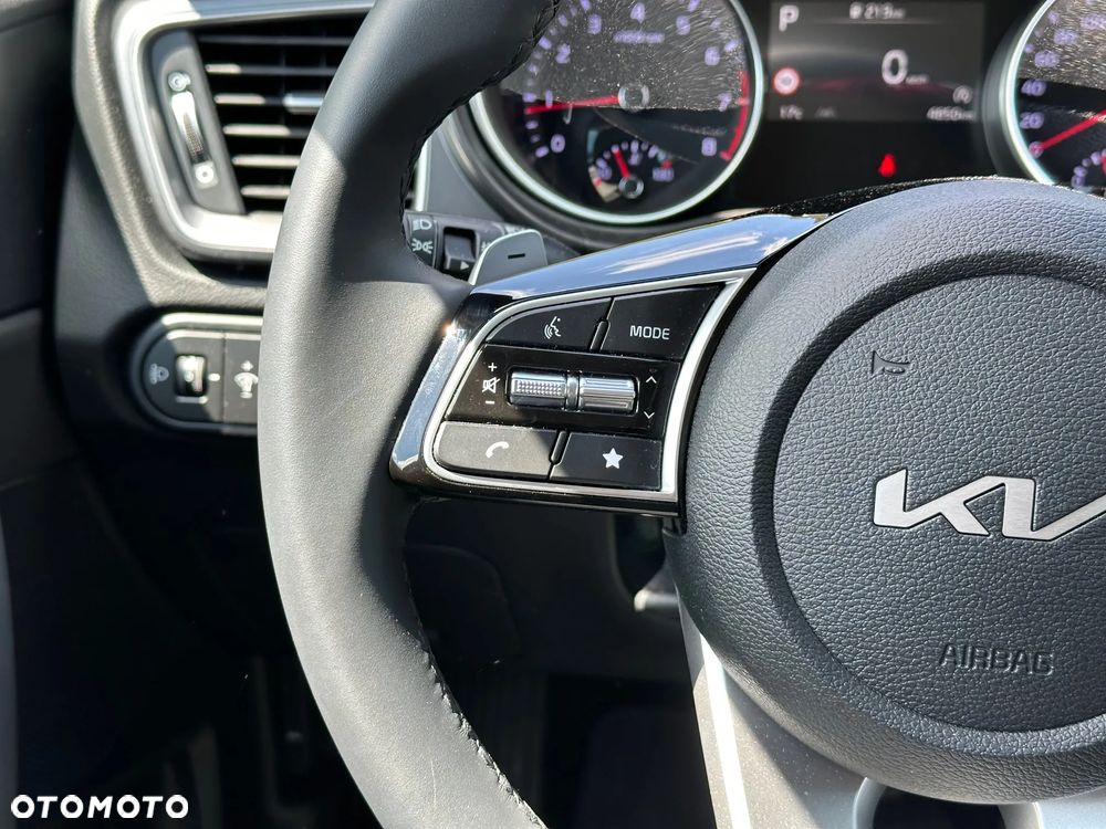 Kia Ceed 1.5 T-GDI M DCT - 20