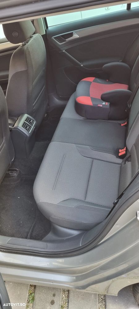 Volkswagen Golf 1.6 TDI BMT Comfortline - 10