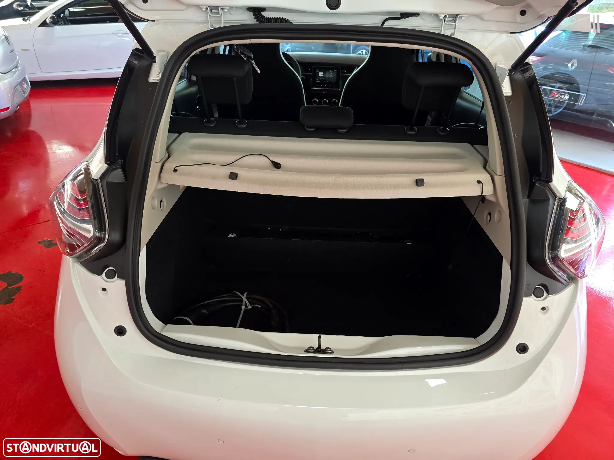 Renault Zoe (c/ Bateria) E-Tech EV50 Equilibre - 26