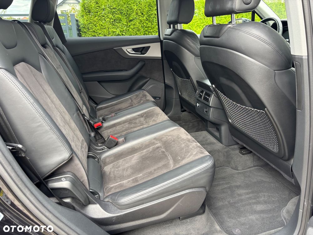 Audi Q7 45 TDI mHEV Quattro S Line Tiptr - 36