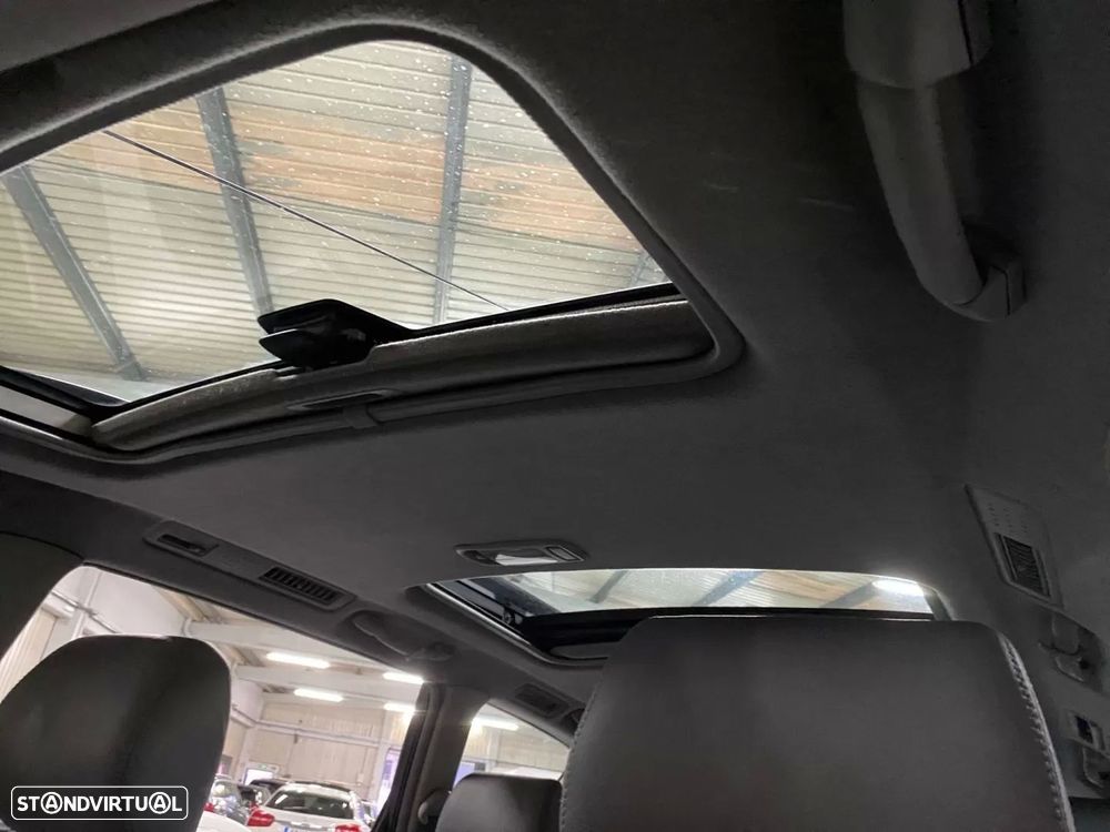 Toyota Avensis Verso 2.0 D-4D Sol TA - 15