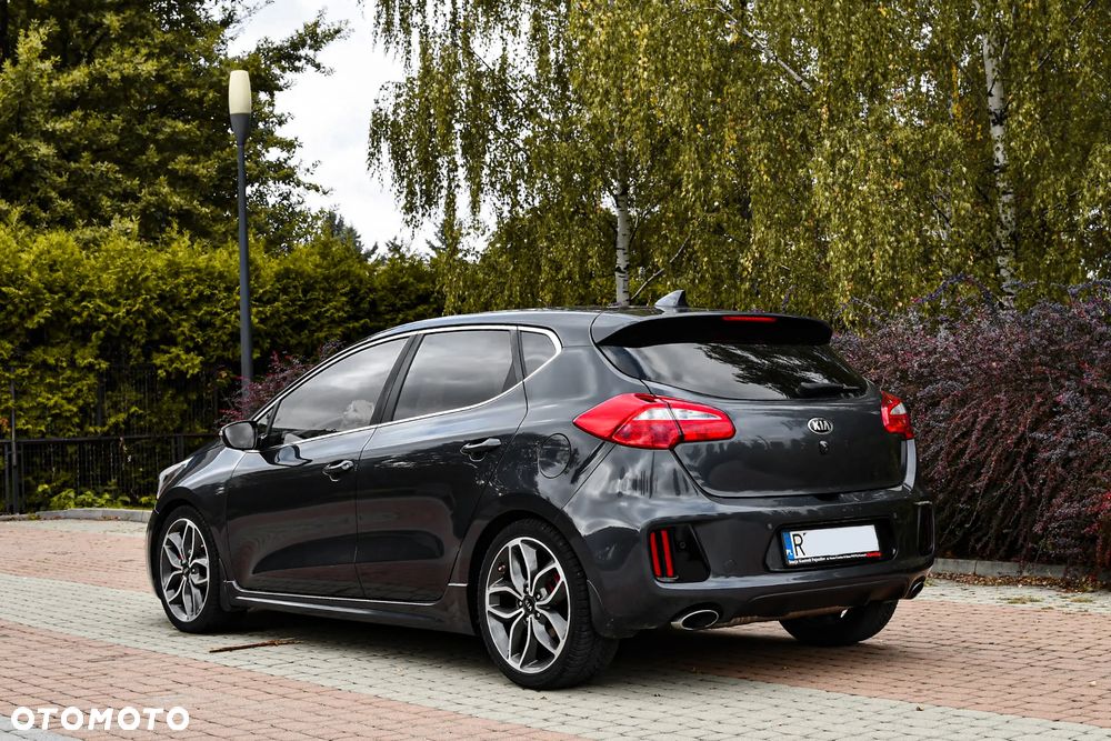 Kia Ceed 1.6 T-GDI GT - 5