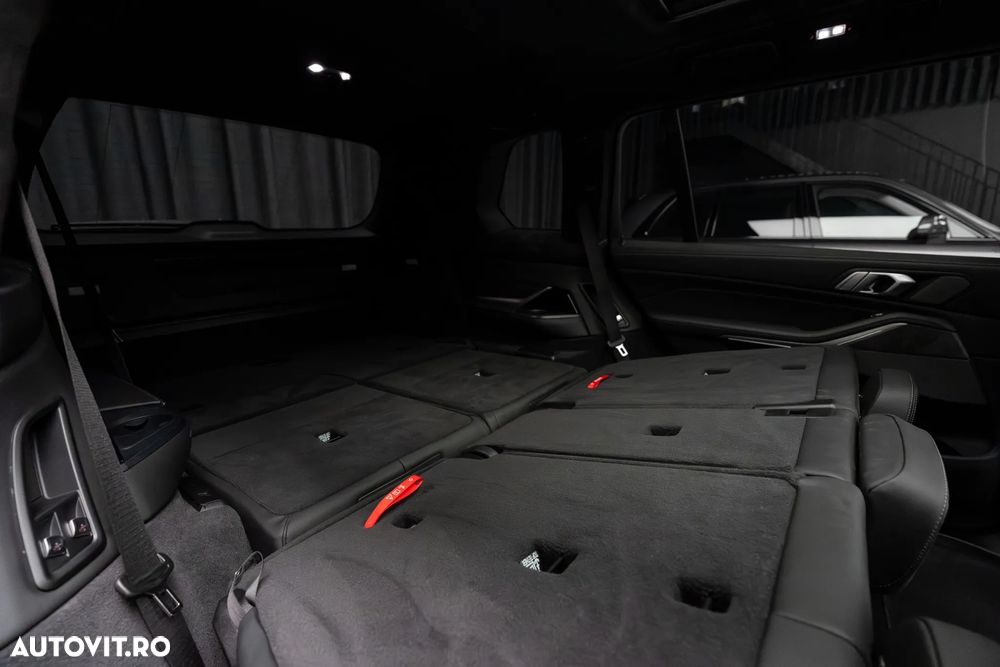 BMW X7 M60i xDrive - 18