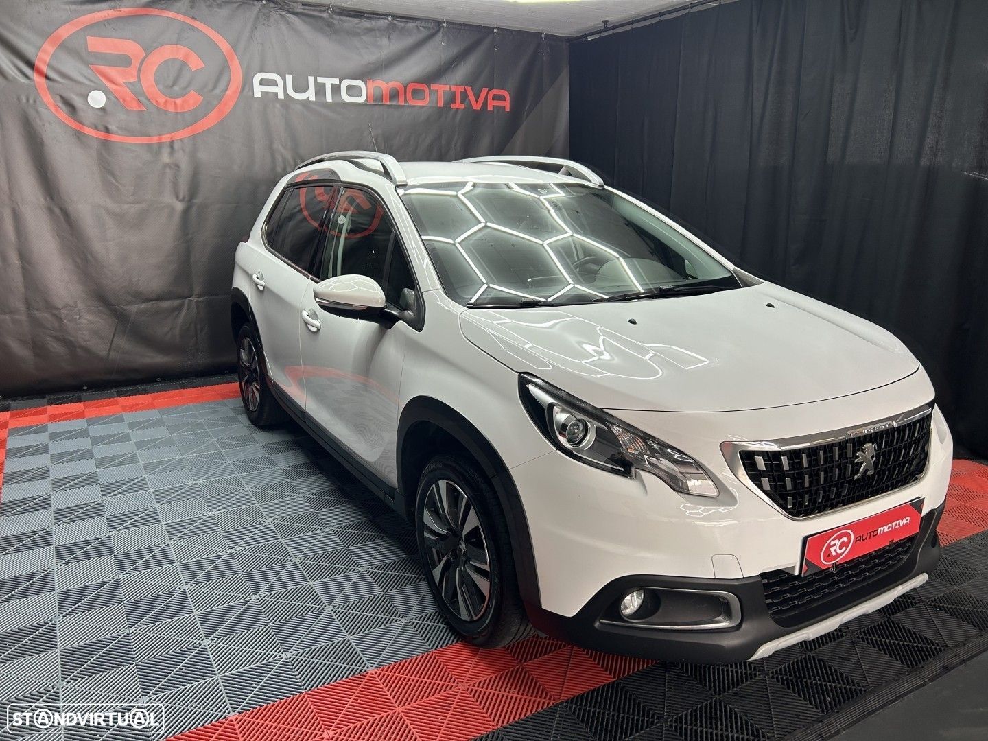 Peugeot 2008 1.2 PureTech Allure EAT6 - 1