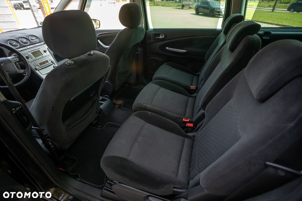 Ford Galaxy 2.0 TDCi Ghia - 30