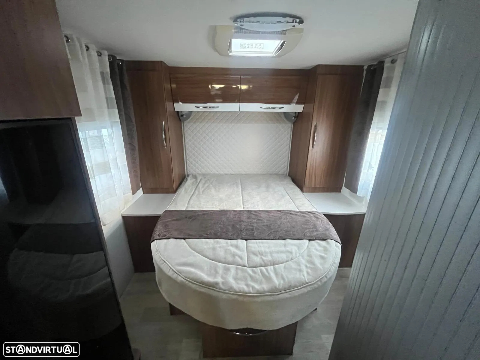 Pilote Essential Cama central - 19
