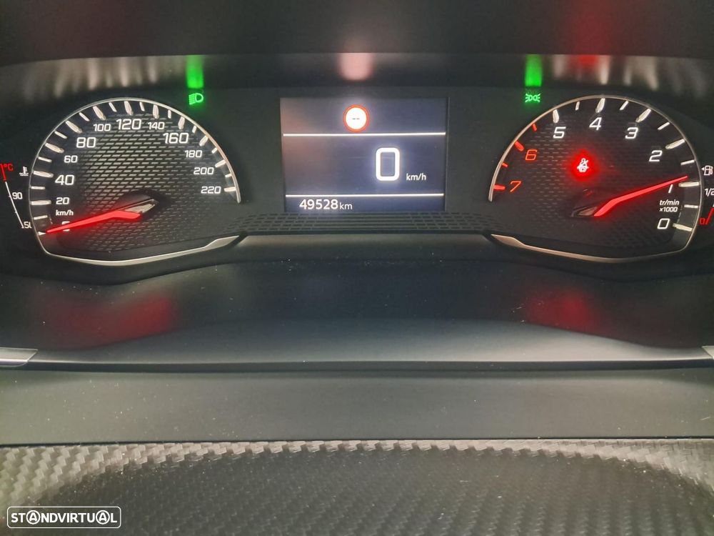 Peugeot 2008 1.2 PureTech Active - 18
