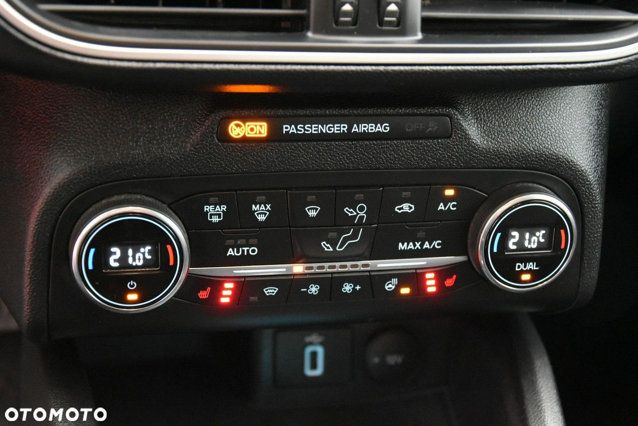 Ford Focus - 11