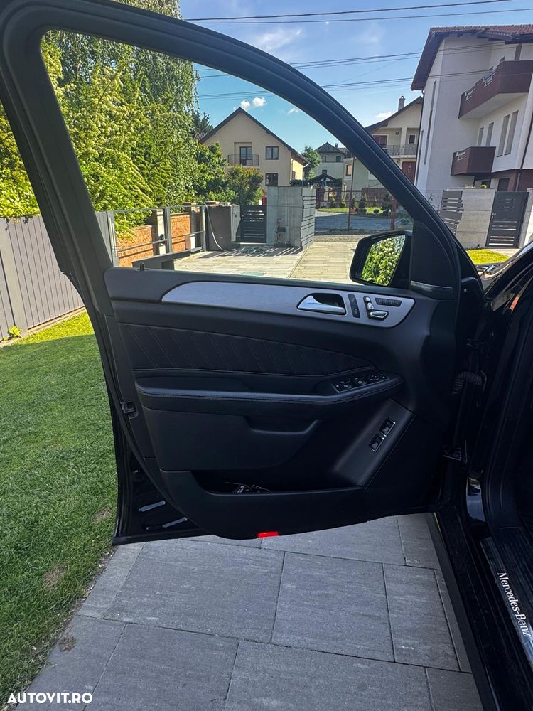 Mercedes-Benz GLE - 11