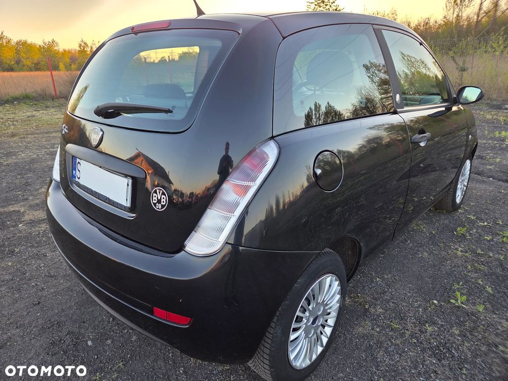 Lancia Ypsilon Y 1.2 8v Oro - 15