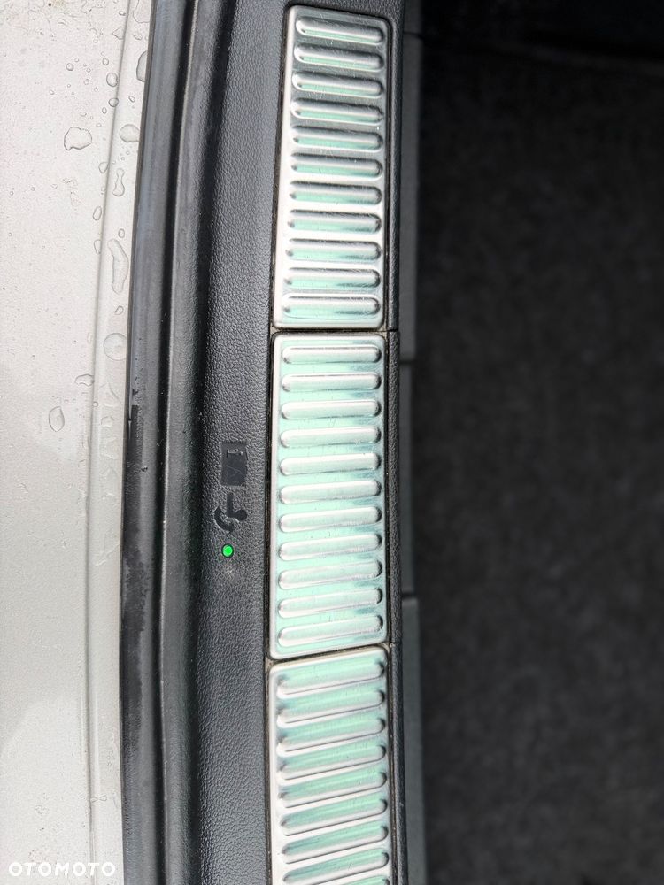 Skoda Superb 2.0 TDI 4x4 DSG Premium Edition - 23