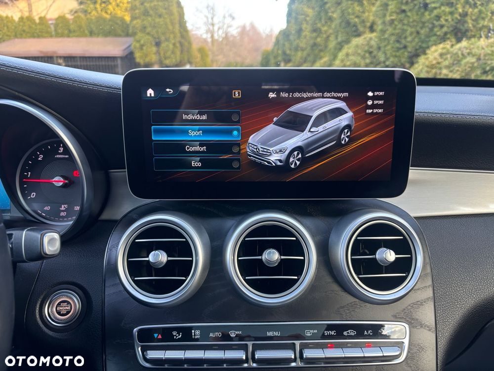 Mercedes-Benz GLC 220 d 4Matic 9G-TRONIC Exclusive - 36