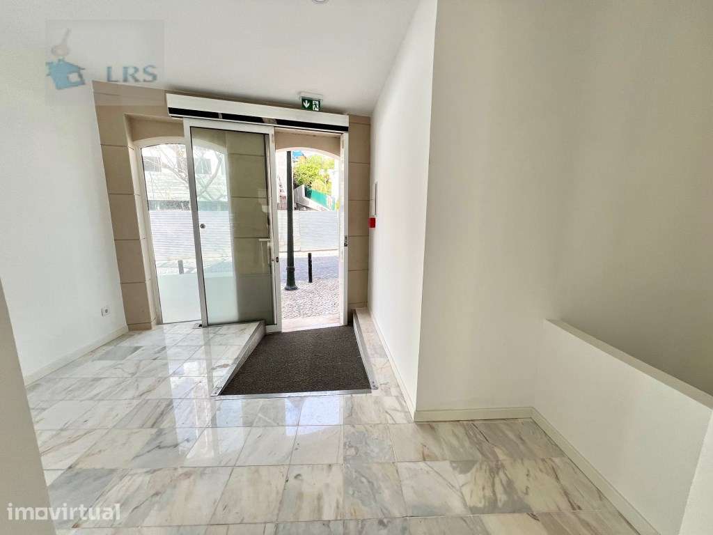 Espaço Comercial de Luxo no Coração do Monte Estoril
Apresentamos ... - Grande imagem: 4/12