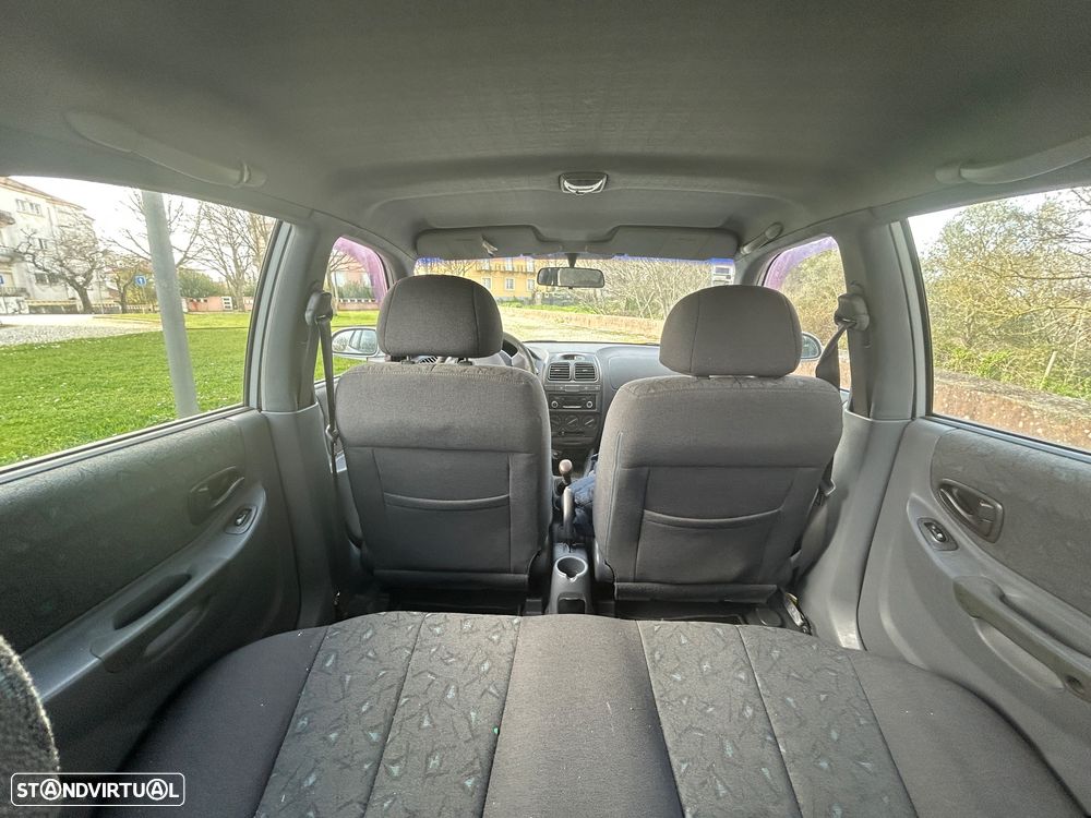 Hyundai Accent 1.3i GLS - 8