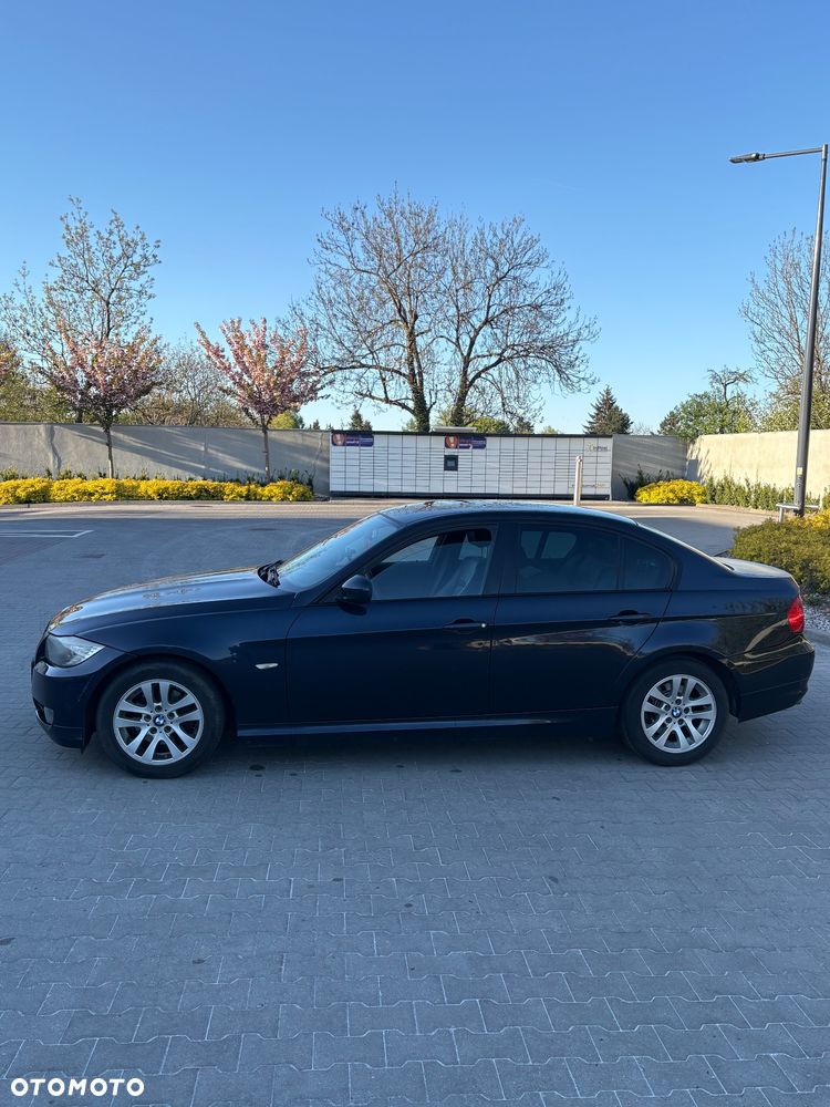 BMW Seria 3 318d - 3