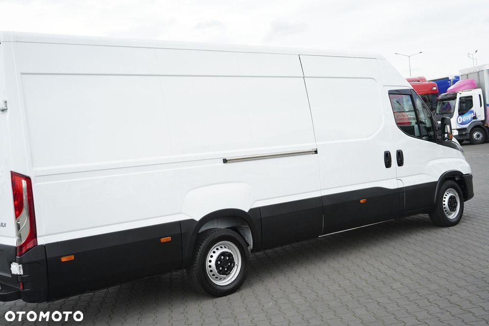 Iveco DAILY / 35S14 / 2,3 MultiJet / MAXI / 136 KM / MAŁY PRZEBIEG - 27