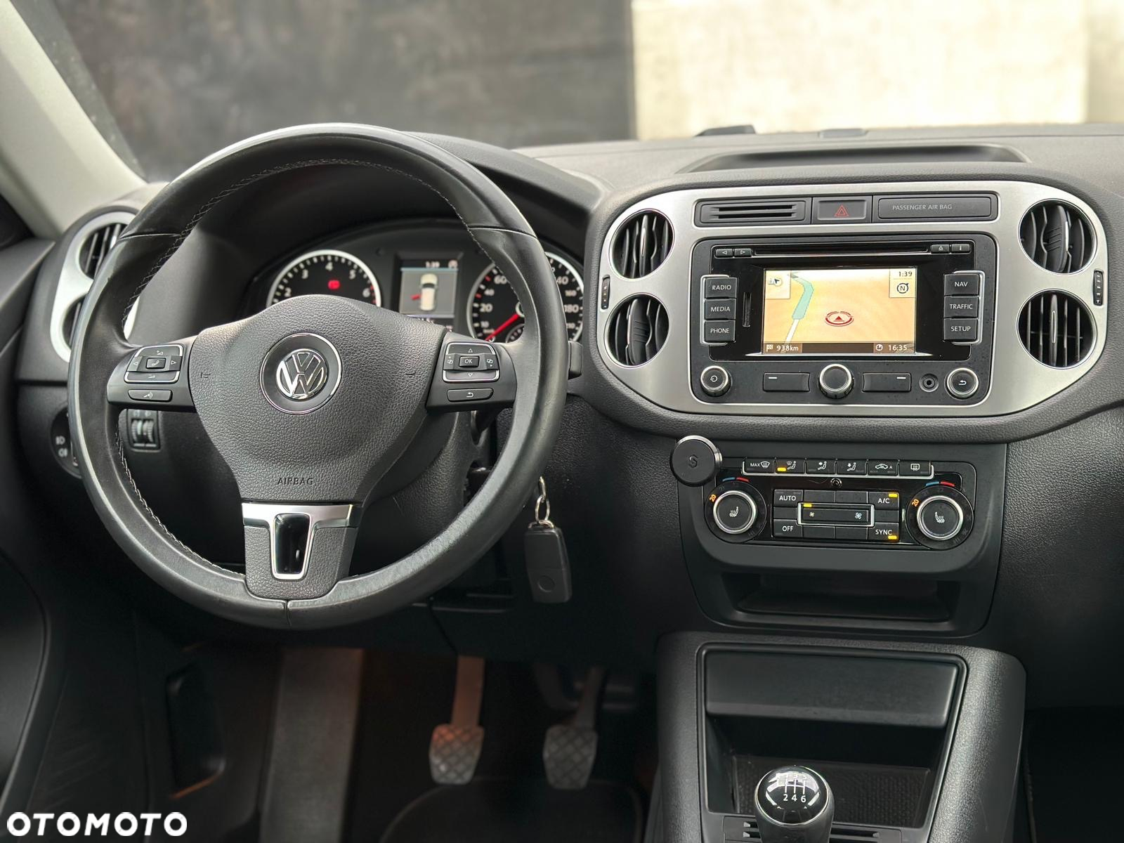 Volkswagen Tiguan - 30