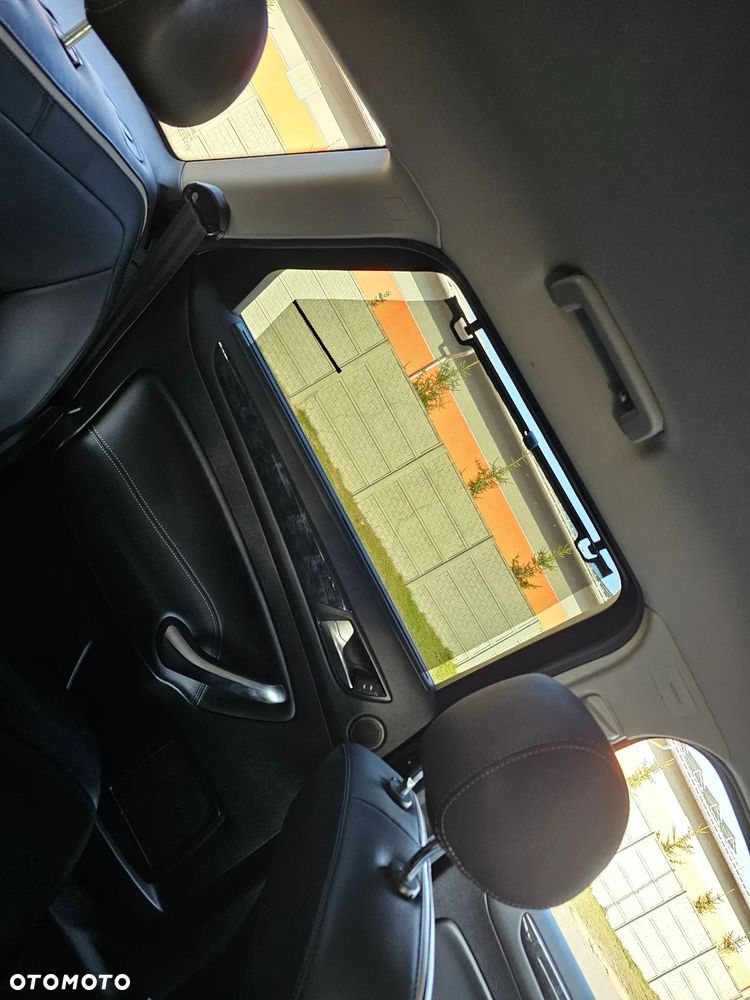 Ford Mondeo SW 2.0 TDCi Titanium X - 14