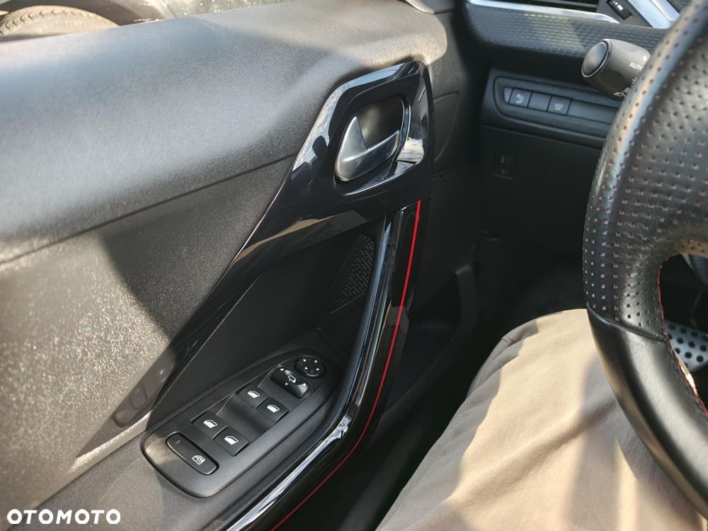 Peugeot 208 PureTech 110 Stop & Start EAT6 Allure - 22