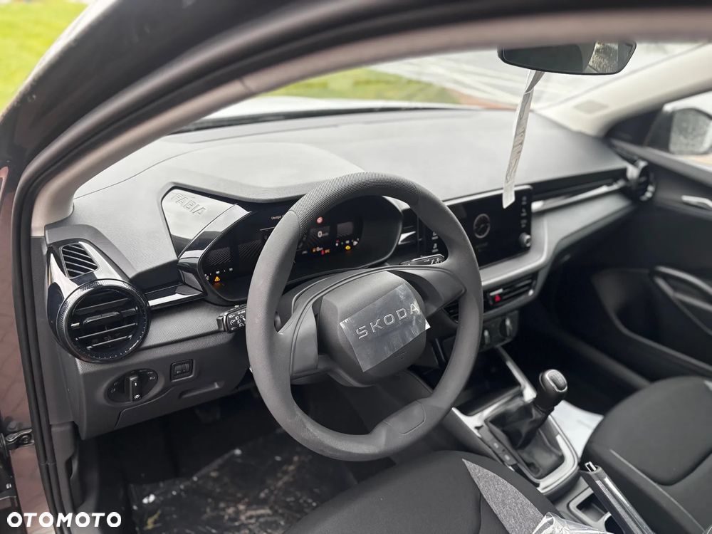 Skoda Fabia 1.0 TSI Essence - 7