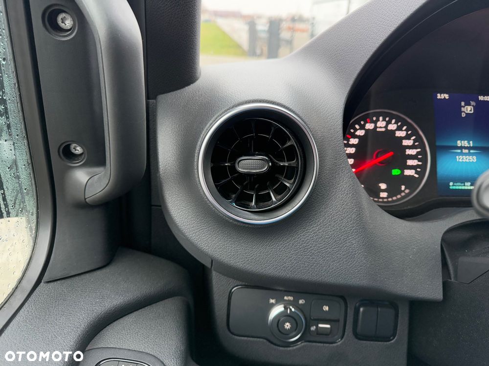 Mercedes-Benz Sprinter 319 CDI 907.233 - 27