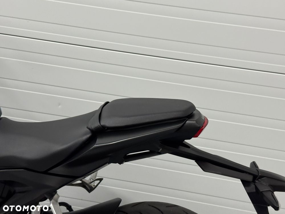 Honda CB - 16