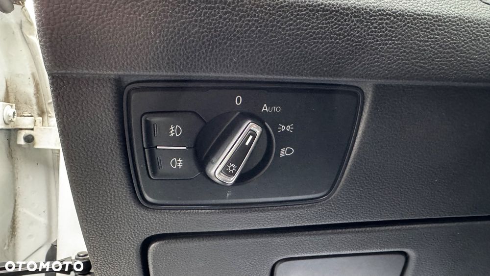 Volkswagen Passat - 35